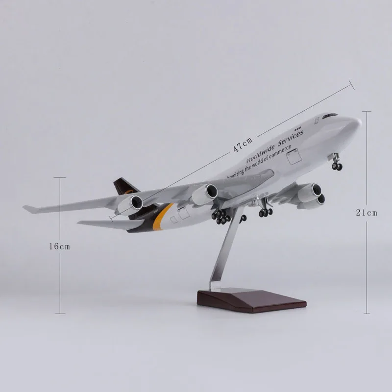 47cm Scale 1/150 Boeing 747-400 Simulated Civil Cargo Aircraft Model Display Gift Cargo Decoration Collectibles