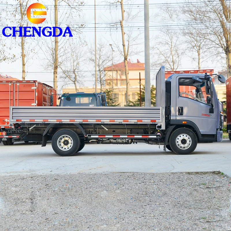 2024 SINOTRUK Howo Diesel 4X2 Customized Mini 6 Wheels Cargo Light Cargo Truck