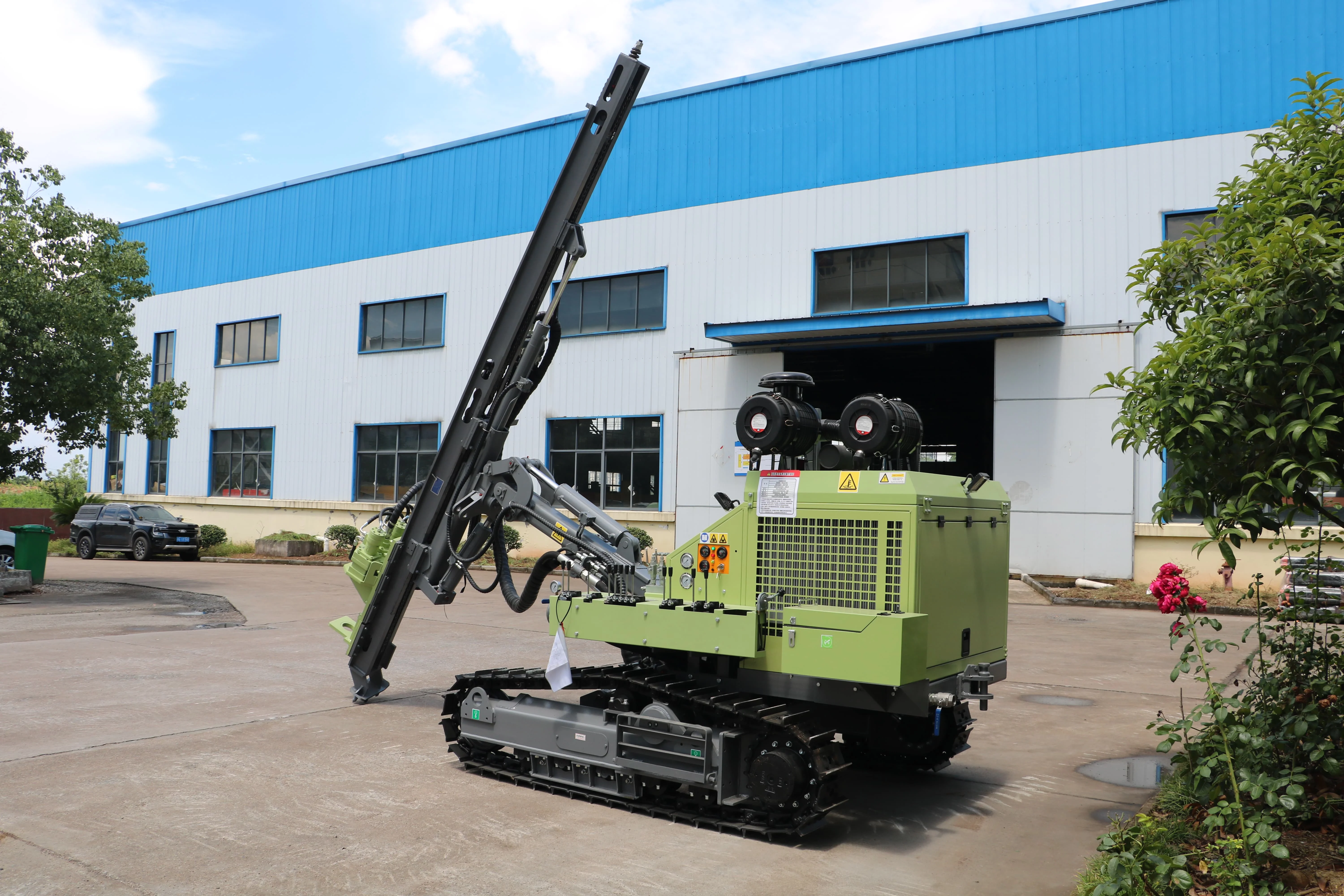 Новая дизельная буровая установка DTH для горнодобывающей промышленности гидравлическая машина бурения взрывных скважин в карьерах и скальных породах