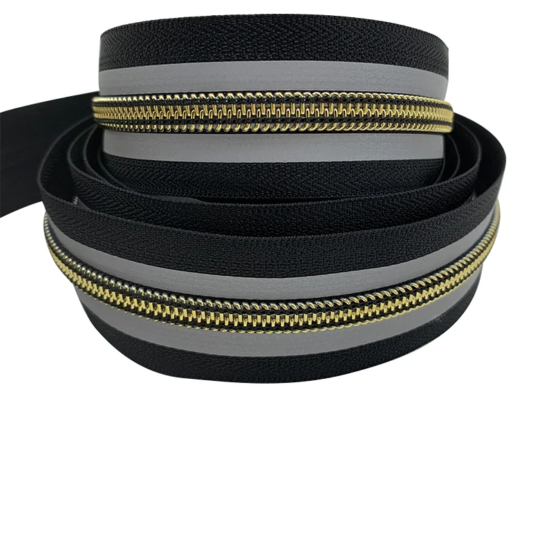 
Wholesale new product high quality can be customized length and tooth color zipper for school bag 