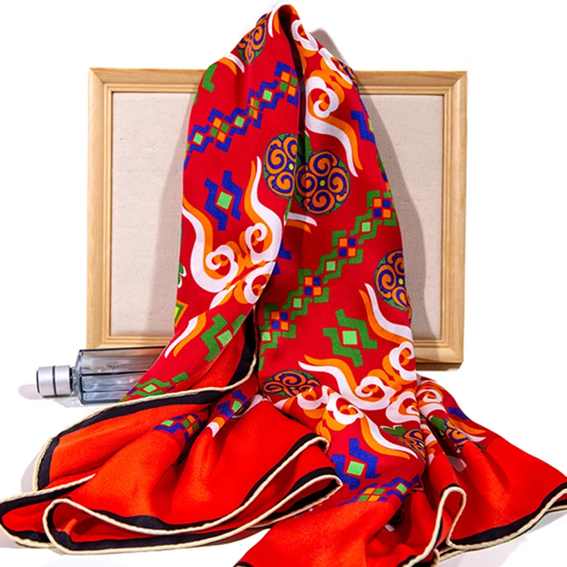 Custom Designer Silk Scarf Luxury Digital Printing 90cm Silk Scarf for Women