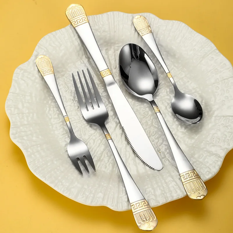 Stainless Steel Vintage Gold Plated Cutlery Set Western Dinner Knife Fork Spoon for Hotels Stocked Steak Knife Fork Dinnerware