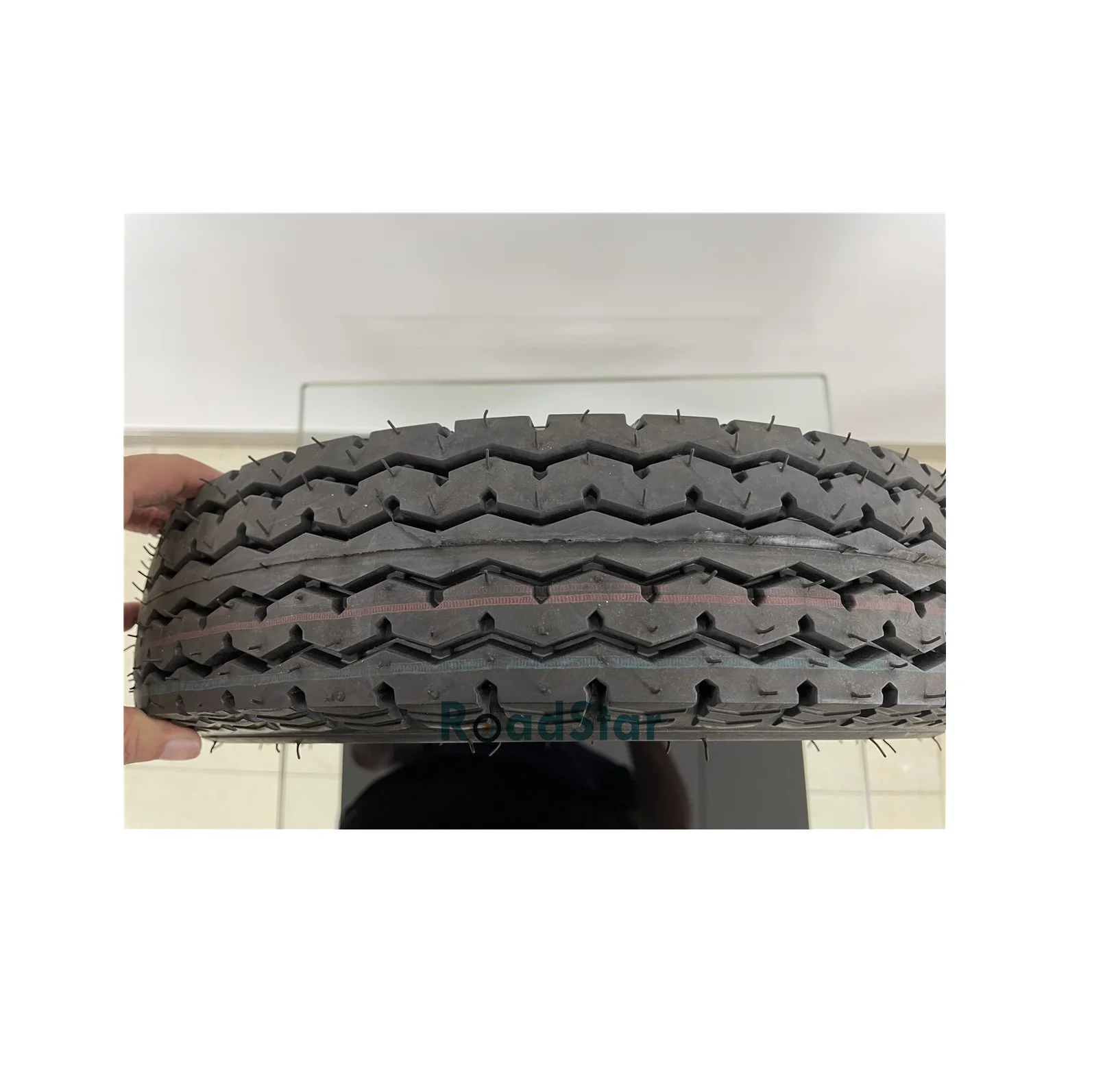 
Size 4.00-8 6PR Natural Rubber Tubeless Motorcycle Tire Tyre 