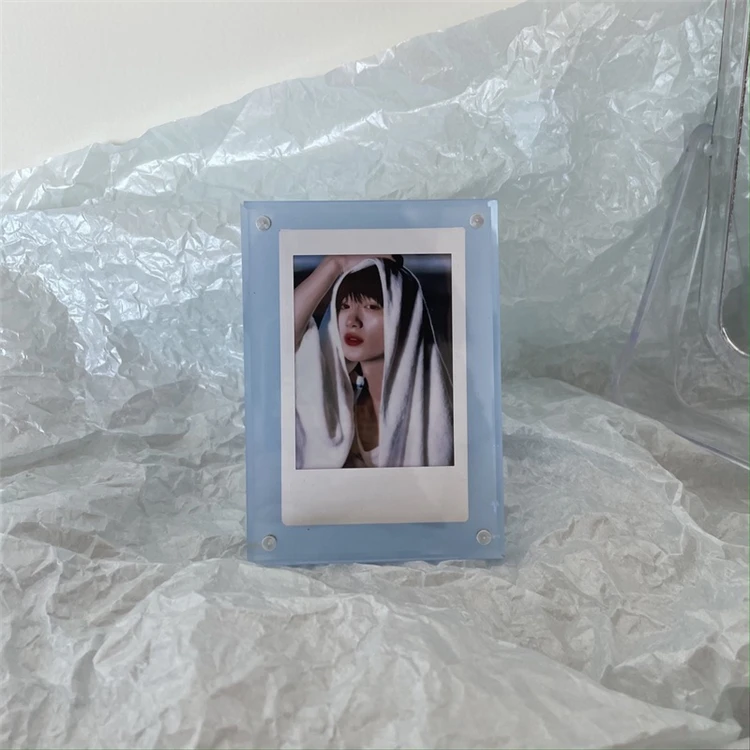 Wholesale Custom Magnetic Three-inch Photo Frame Acrylic Transparent 3 Inch Card Display