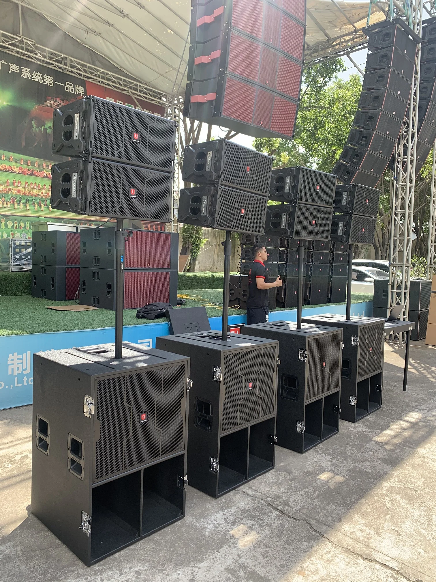 1600 Watts high powerful stage sound equipment single 18 inch waterproof active line array subwoofer sub-bass speaker