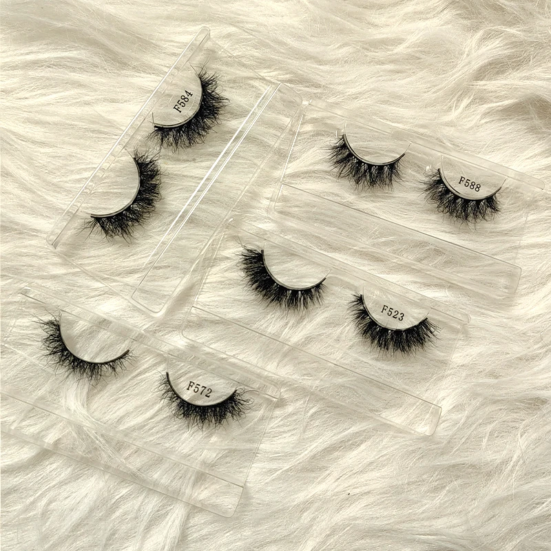 Wholesale 15mm Natural False Eyelashes 3D Layered Effect Real Siberian Mink Fur Fake Eyelashes Handmade Strip Eyelashes Reusable