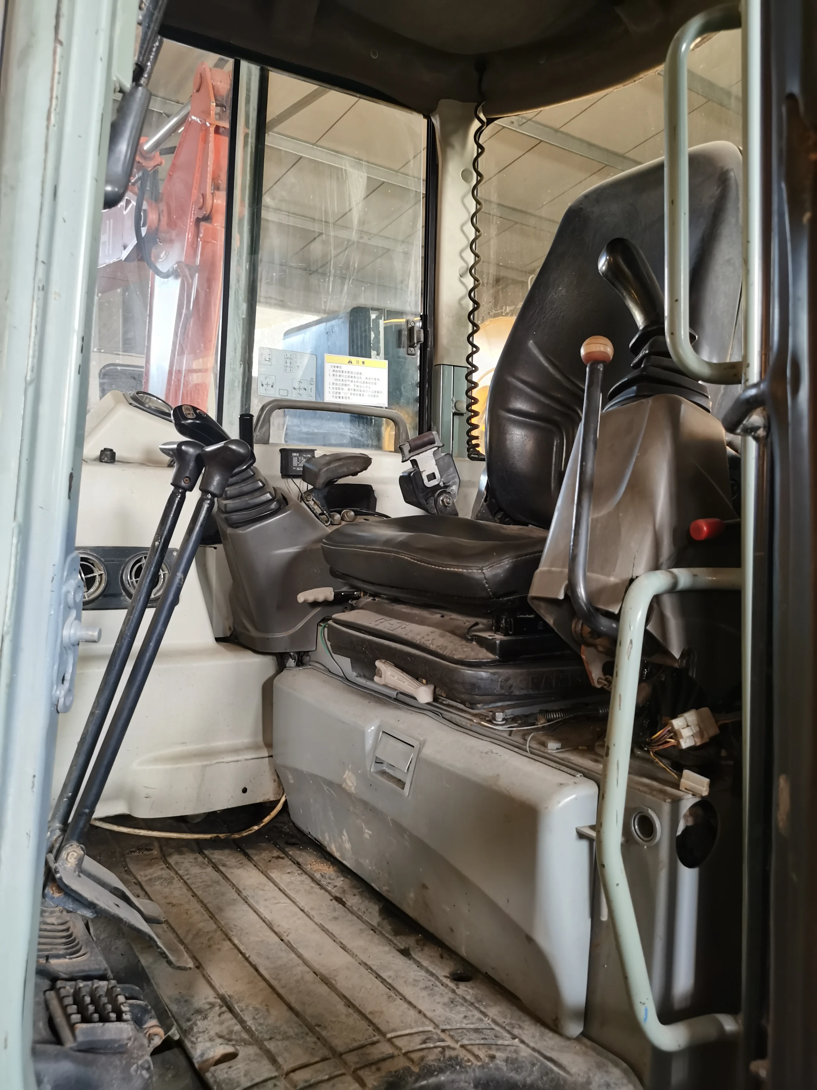 Японский Оригинальный мини-экскаватор Yanmar VIO55 6 тонн низкая цена