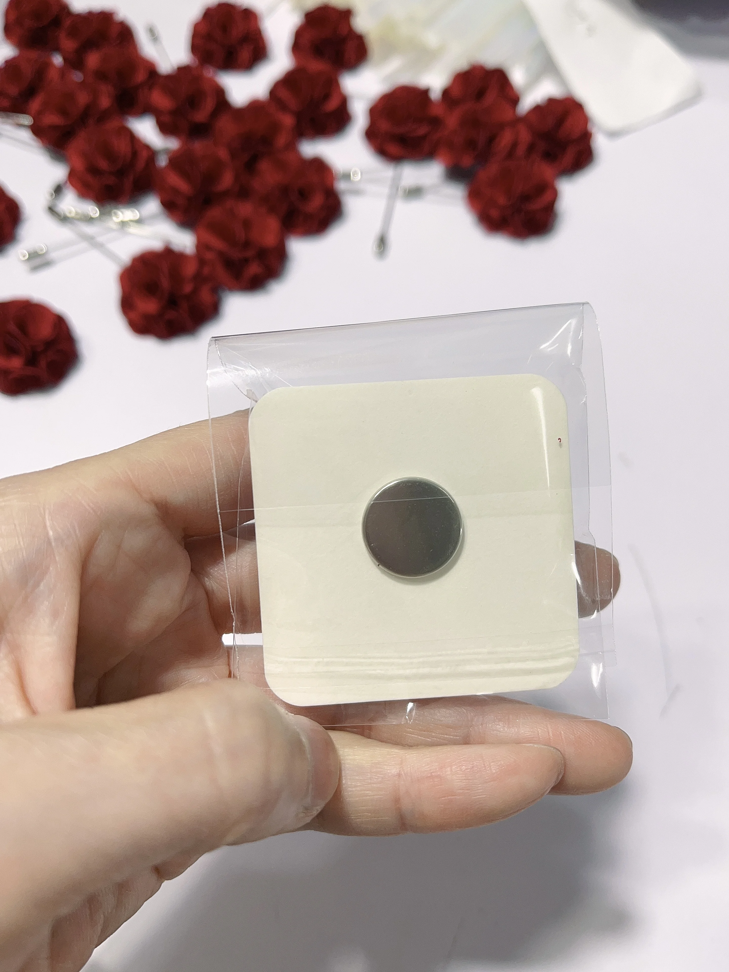 Hot Selling Manufacturer Custom Designer Magnet Back Brooches Strong magnetic flower lapel pins for men suit