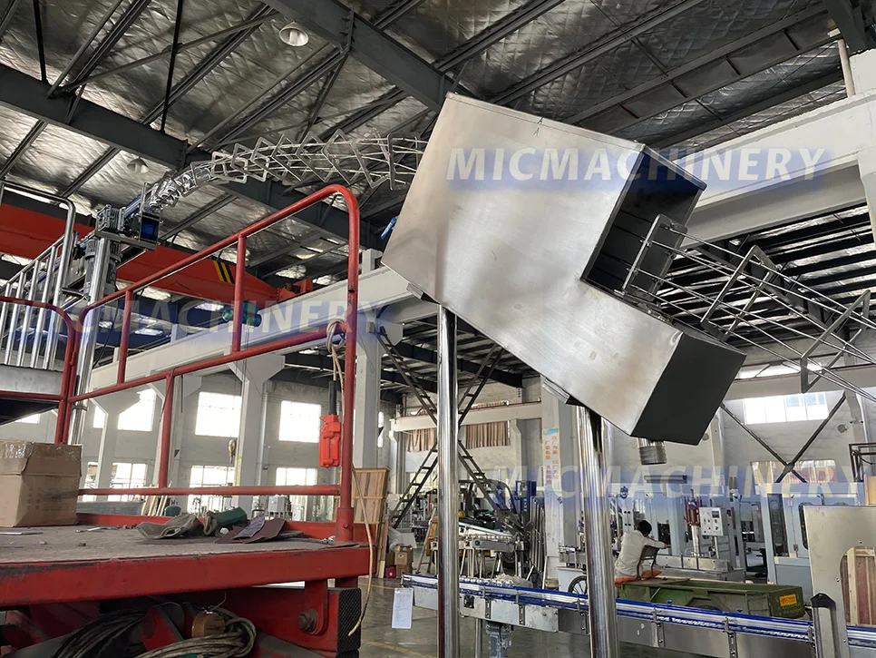 Automatic energy red bull soft drinks can filling beverage canning machine