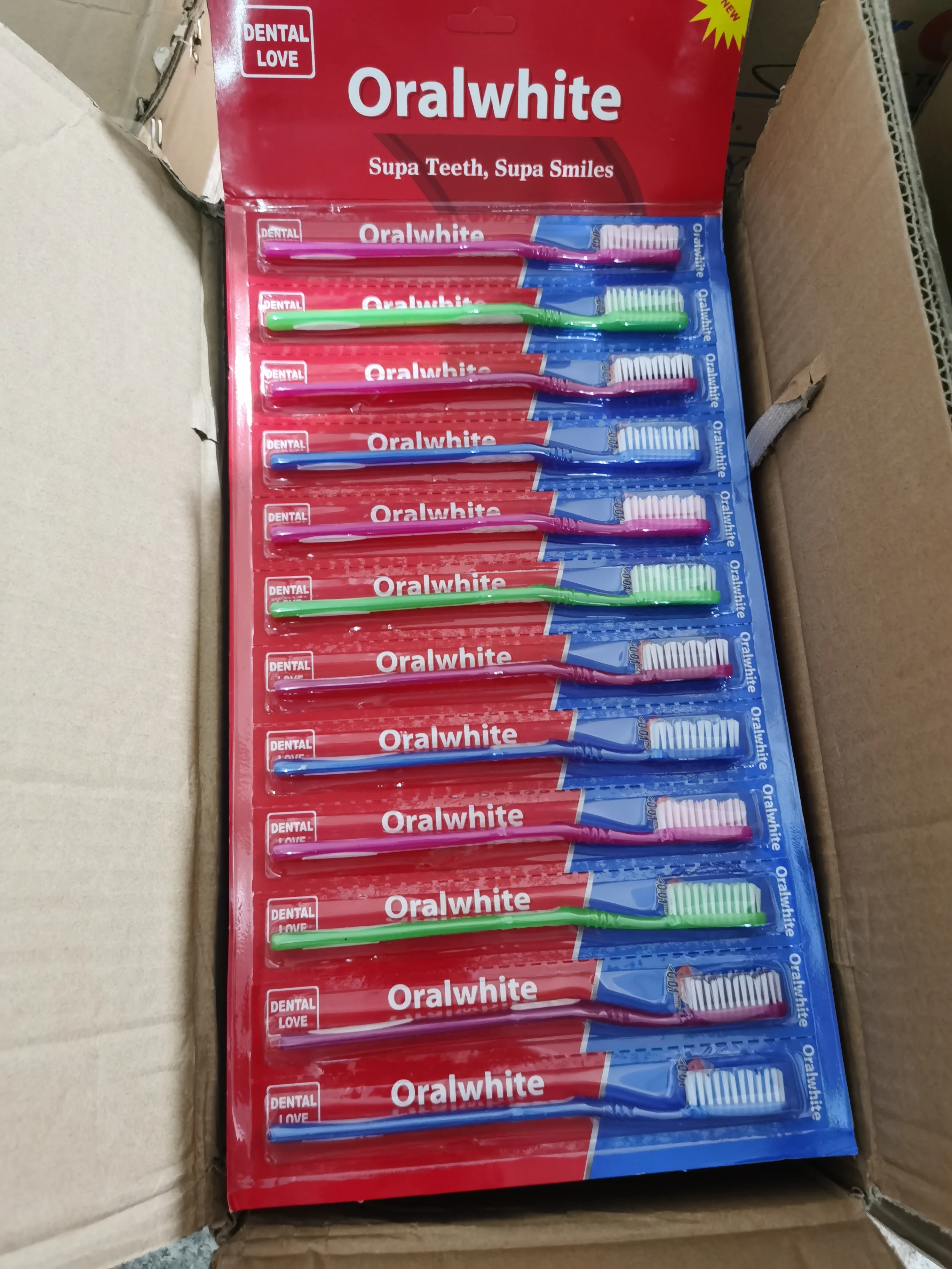 
Hanger toothbrush/cheap toothbrush/Super Market Hang Package Toothbrush 