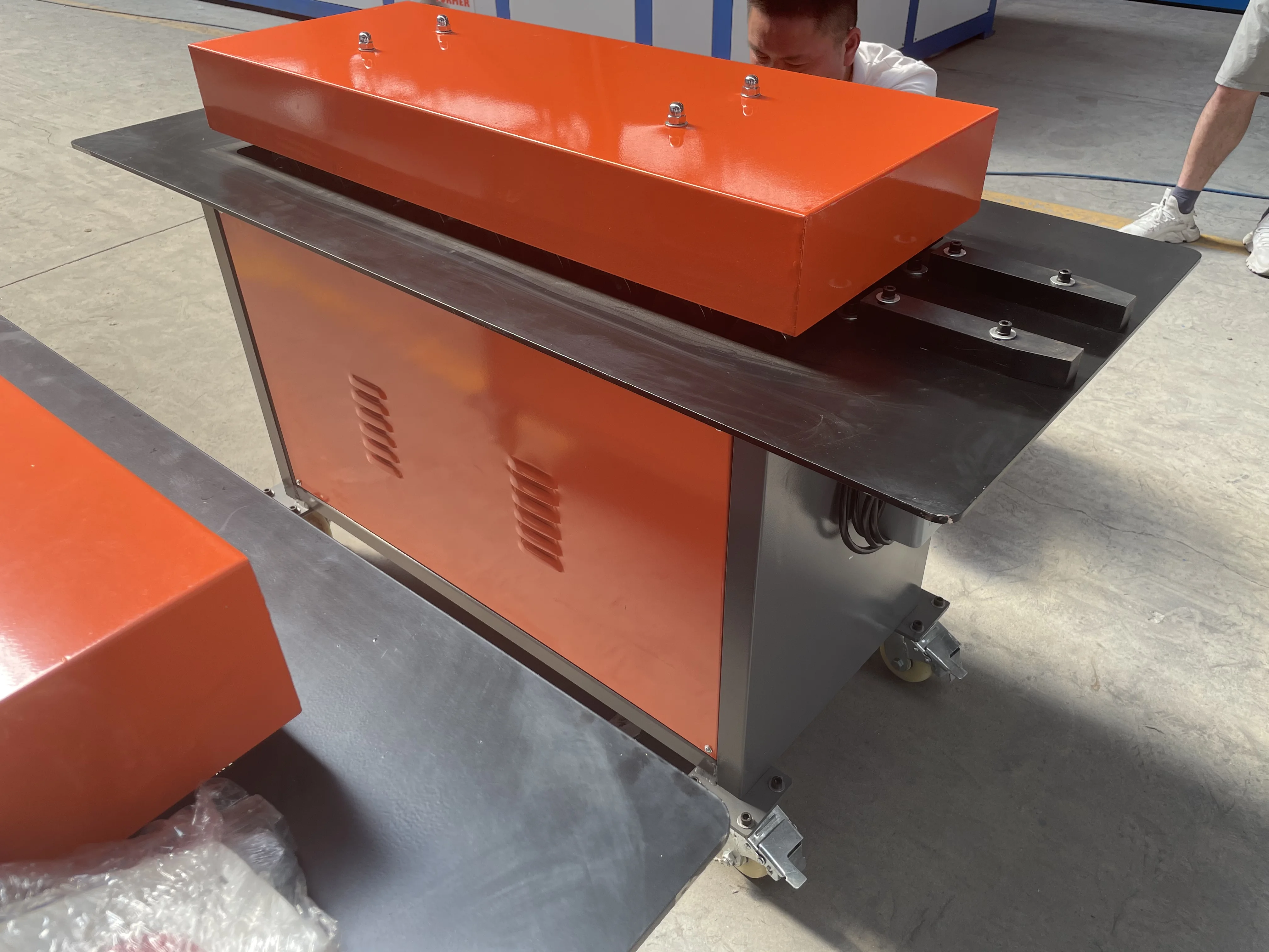 DDM duct lock forming machine 12/15DR C drive lockformer