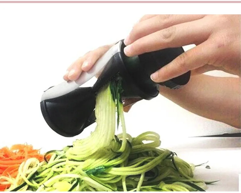 Amanzon Hot Sale Stainless Steel Blade Manual Vegetable Chopper Funnel Grater Kitchen