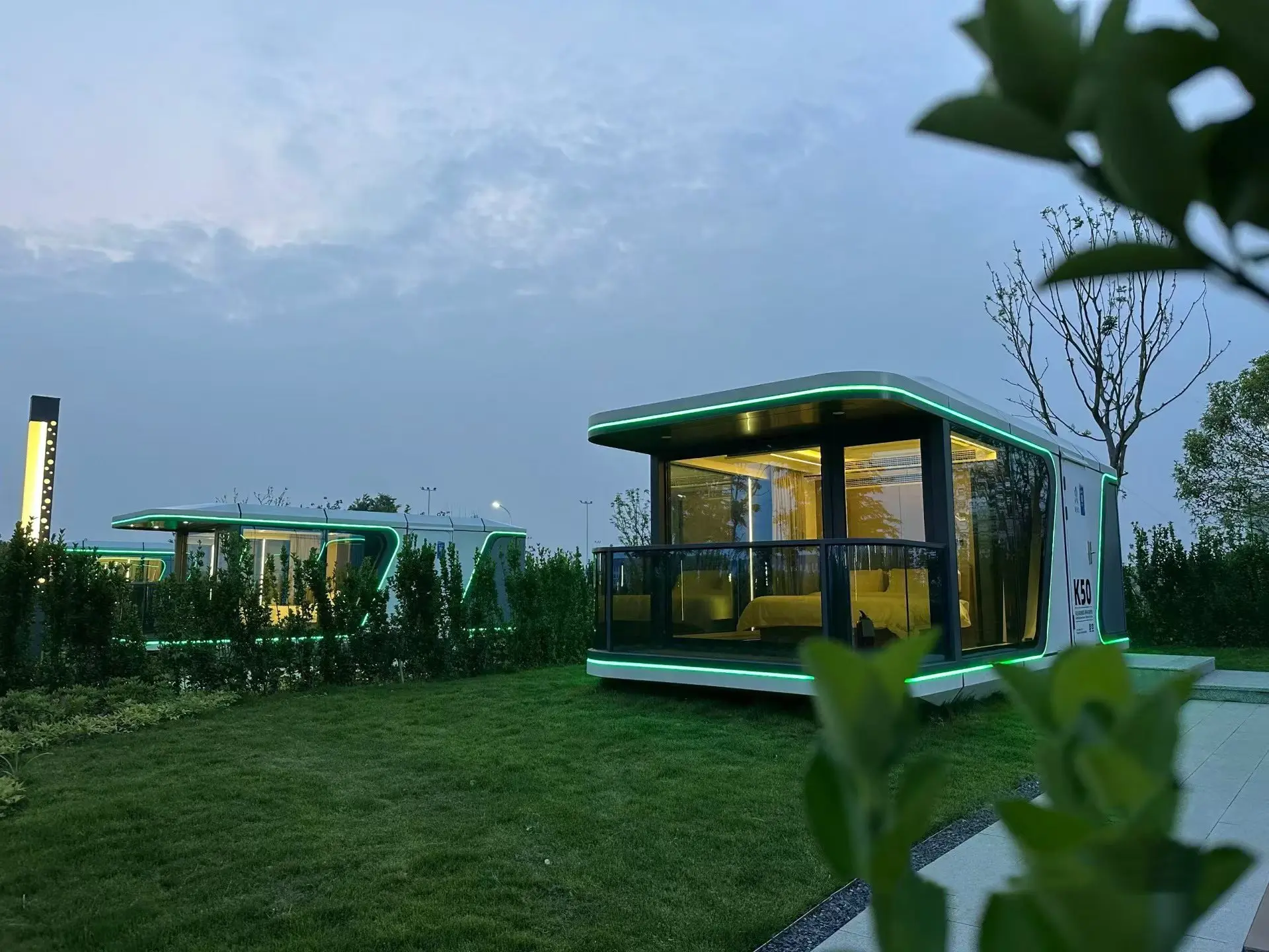 K50 High-end luxury quality spacecraft mobile home hotel cabin prefabricated container small capsule room with kitchen &bathroom