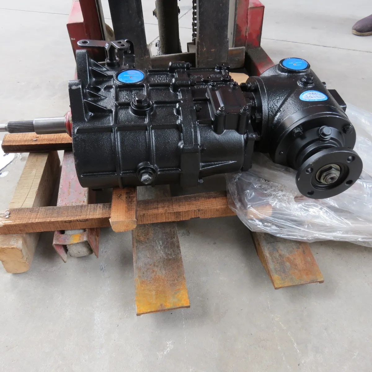 Good selling Trucks and cars Transmission Gearbox ZQS525B6D-RZ