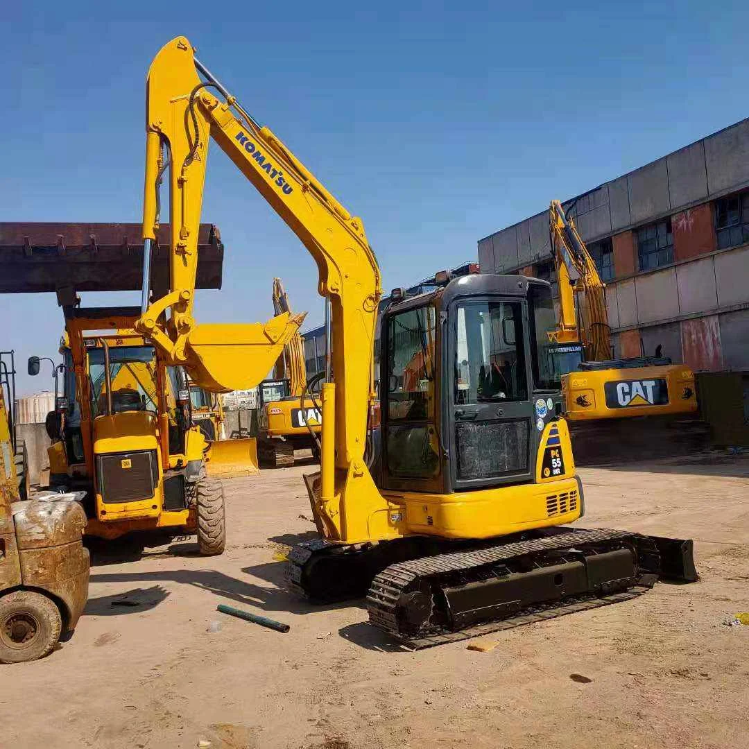 В наличии гусеничный экскаватор б/у komatsu55 PC55/Подержанный японский двигатель komatsu PC 55 PC55MR