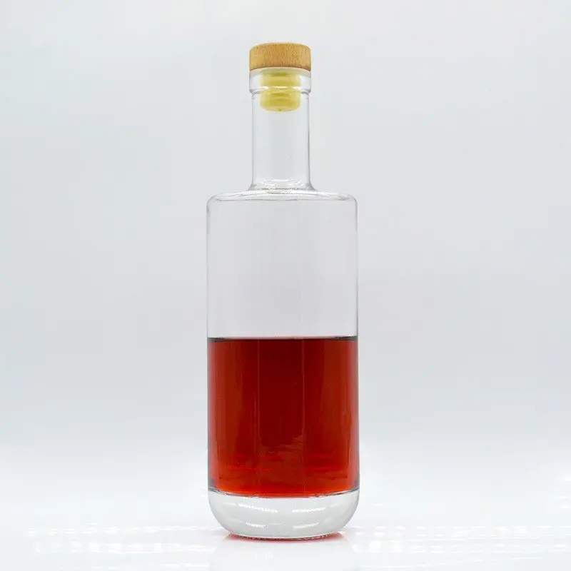 High Quality Extra Flint Cylinder Custom wholesale Alcohol Whisky Cork Vodka Bottles Empty 750 ml Glass Bottle For Vodka
