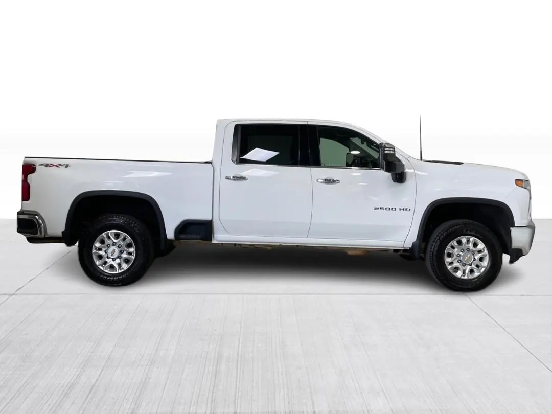 Ready To Drive Clean Title USED 2022 Chevrolet Silverado 2500HD Custom Crew Cab 4WD ready to export worldwide