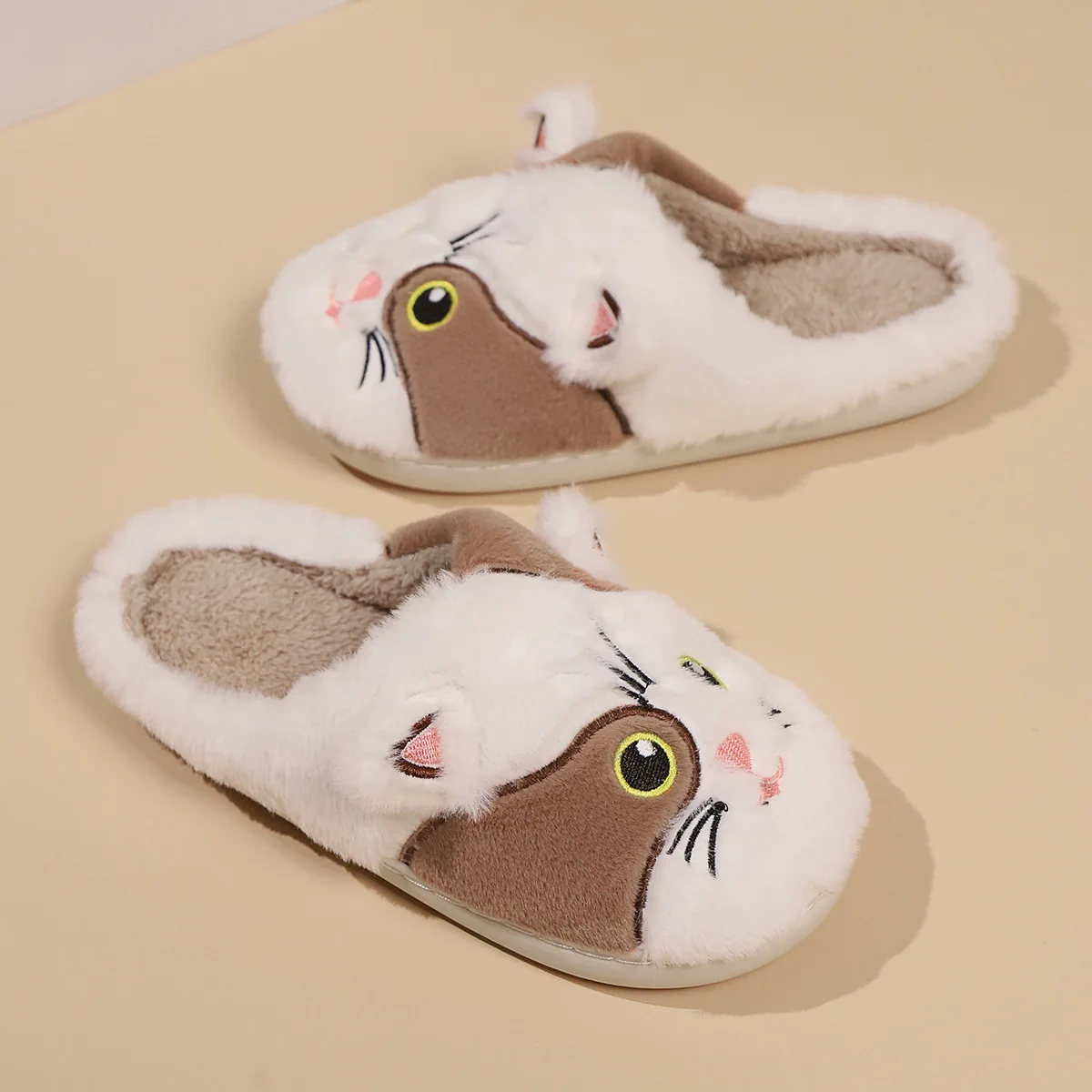 Fashion Women Indoor Outdoor Plush Shoes Cute Style Cartoon Cat Warm Soft Sole Non-Slip Fuzzy Slippers