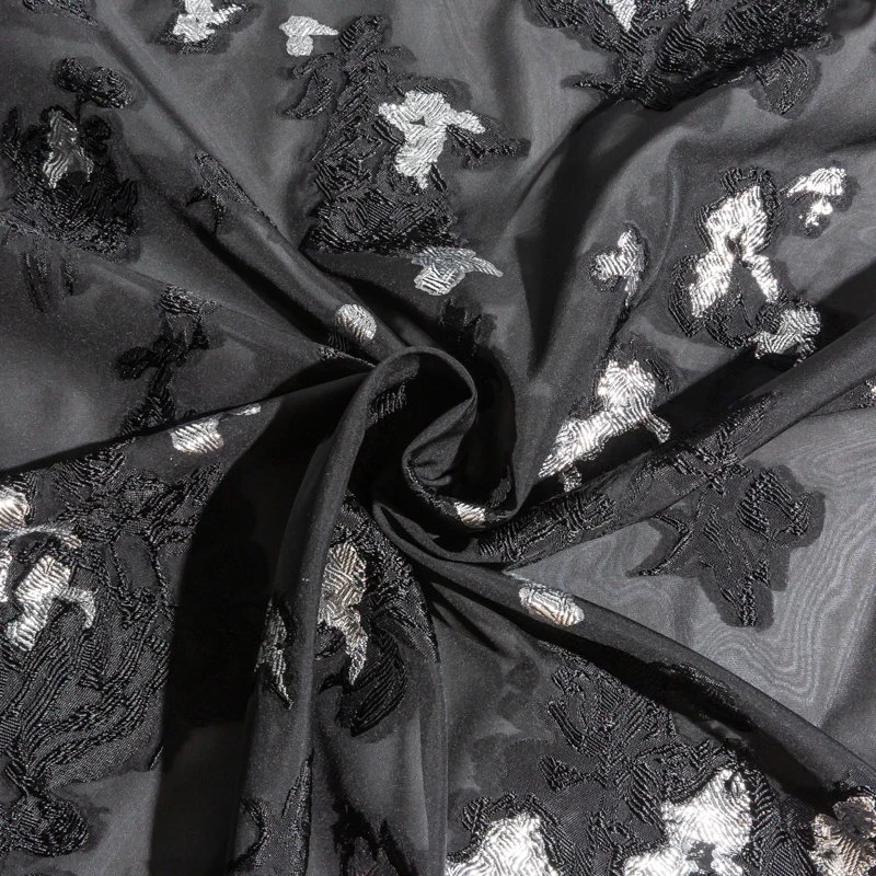 KEER Factory Custom TRJG3237ME Women Dress Yarn Dyed Lurex Clothing Manufacturer Damask Fabric Jacquard