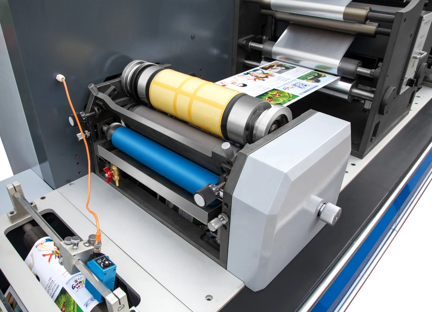 Rotary/semi-rotary Label sticker varnishing lamination cold stamping Die-cutting Machine with slitter and sheeting functions