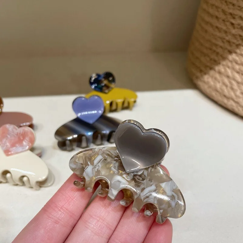 wholesale cute small size 6 cm handle with love heart acetate hair claw clip  kids hair accessories  jaw clips