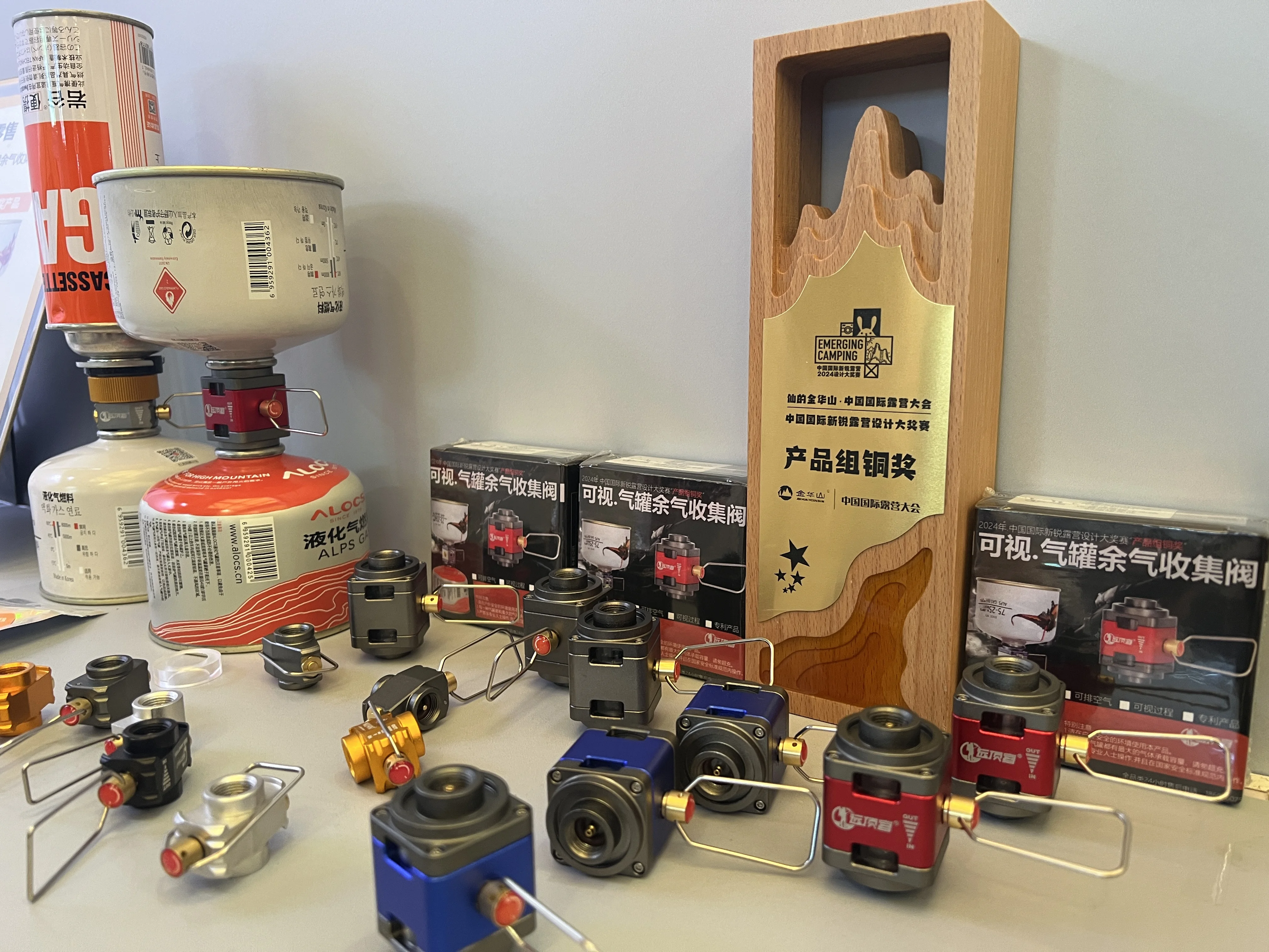 Transparent Visibility Gas Saver Gas Adaptor Gas Canister Adapter for camping butane canister refilling use