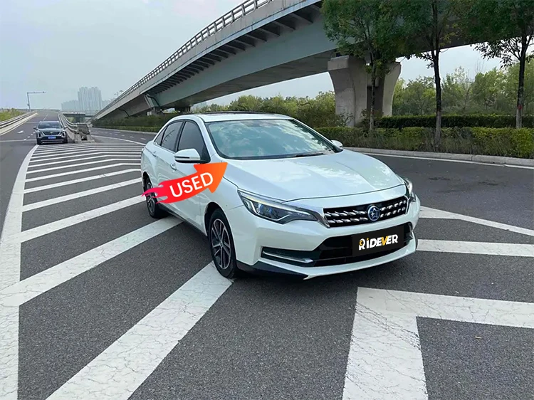 Dongfeng Nissan Venucia D60 Used 2018 Car 1.6L Manual Intelligent Elite Edition petrol vehicle
