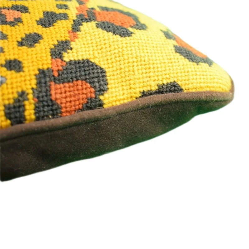2022 Wholesale China Hand Needlepoint Leopard Print Square Sofa Cushion