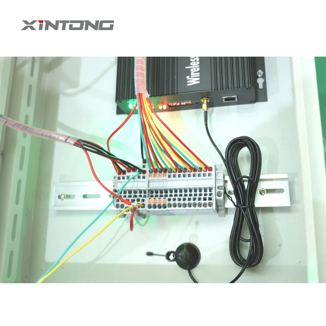 Xintong Wireless Intelligent 16 Phase Traffic Signal Controller