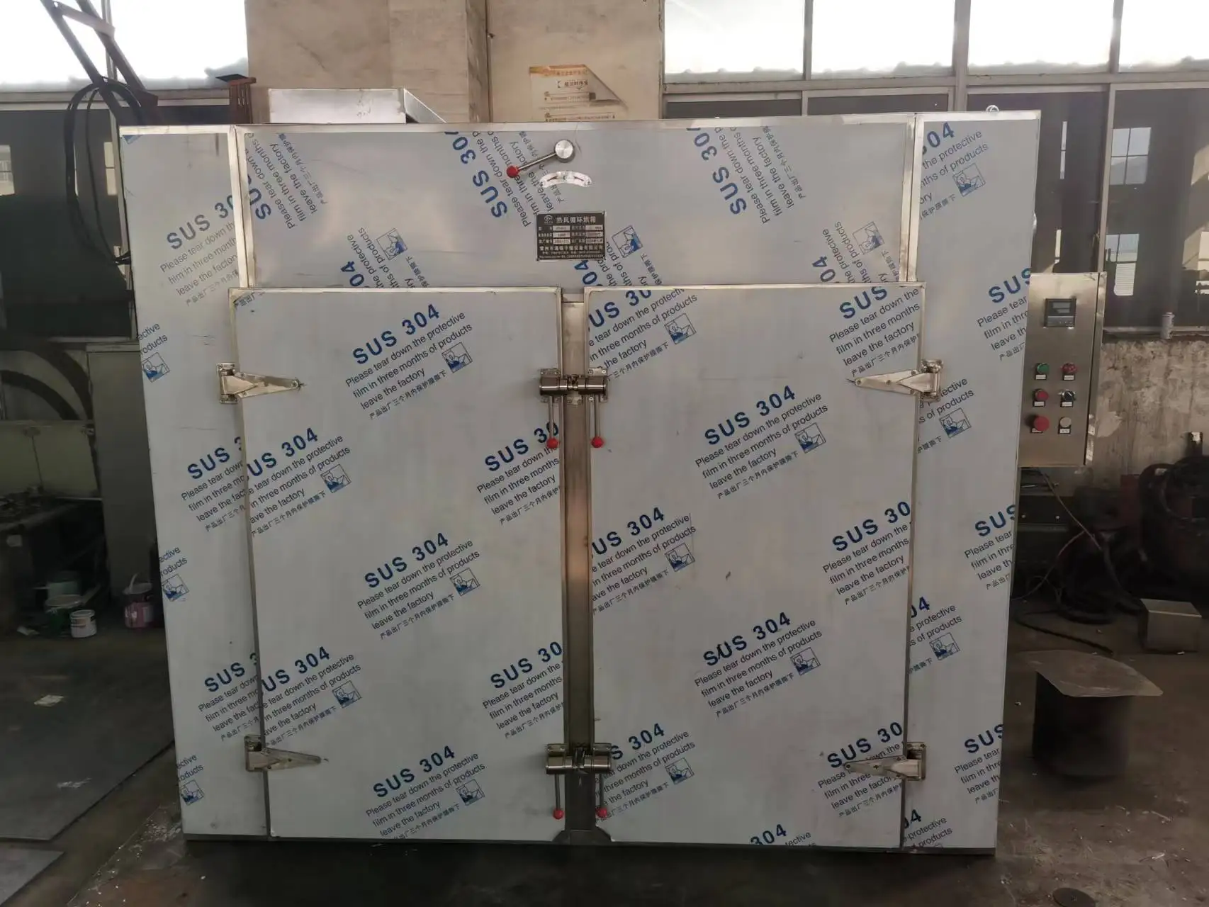 Popular 240kg  per batch Industrial Gas/electric food dehydrator dehumidify machine food beef with trolley