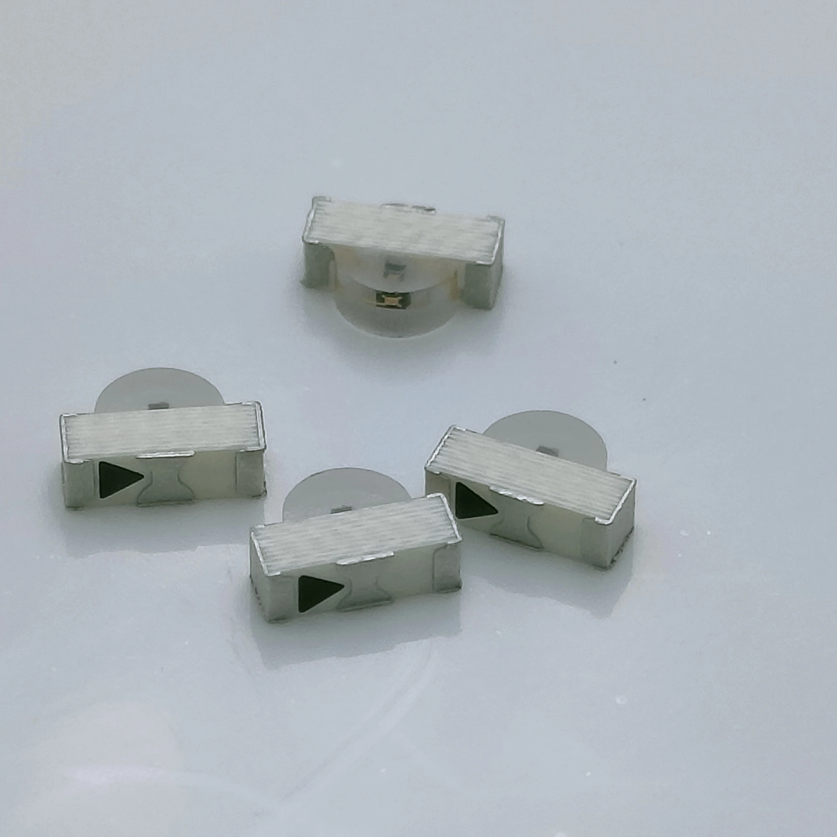 Optoelectronics  Pt12-21c/tr8   Phototransistors   Wavelength  940nm  in stock