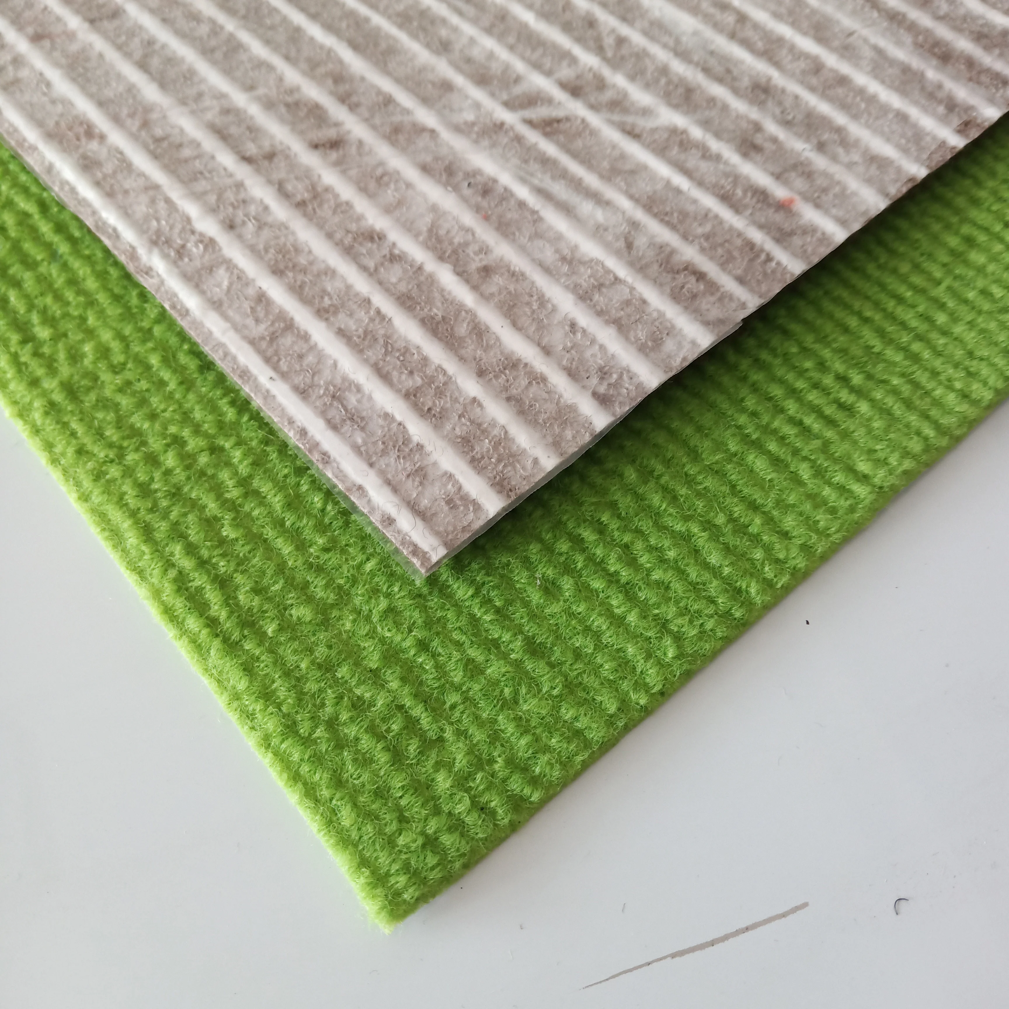 30x30cm Anti Slip Joint Mat Polyester Eco-friendly Washnable Self Stick Mat for Home Floor