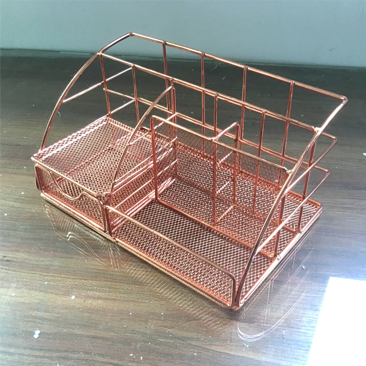 Metal Office Supplies and Accessories Holder Rack Large Size Multi Functional Rose Gold Mesh Desk Organizer
