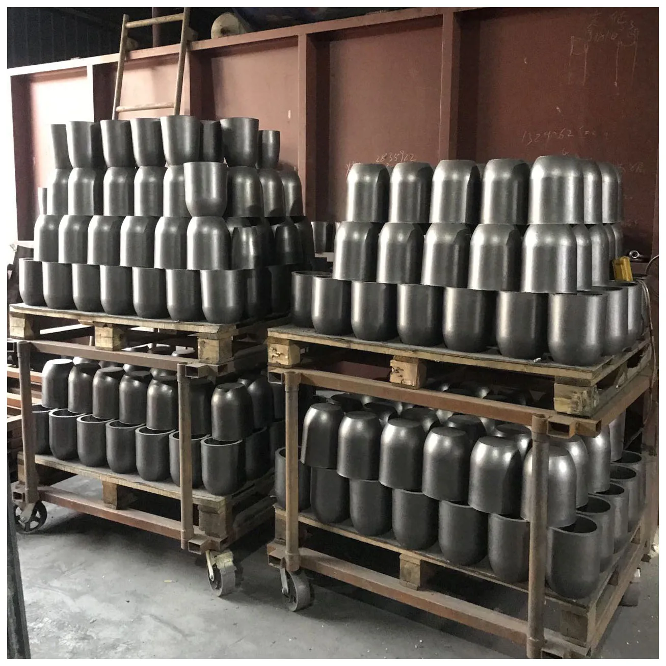 Melting copper brass iron steel aluminum graphite clay sic crucible apply into induction/gas/fire/electric furnace