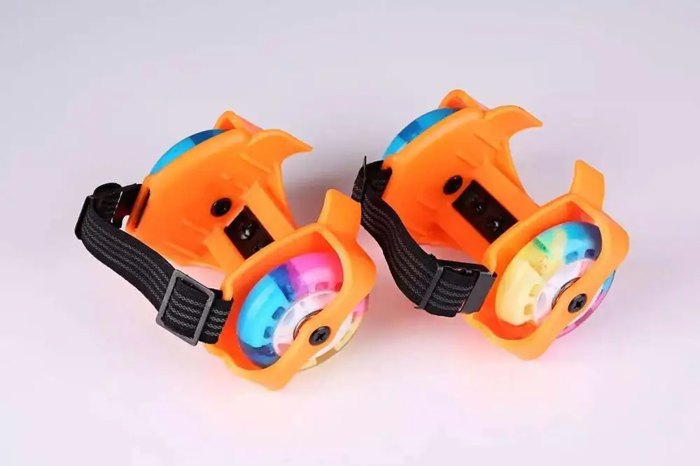 Pink Blue Flashing Roller Skating Shoes Lightweight Detachable Skates