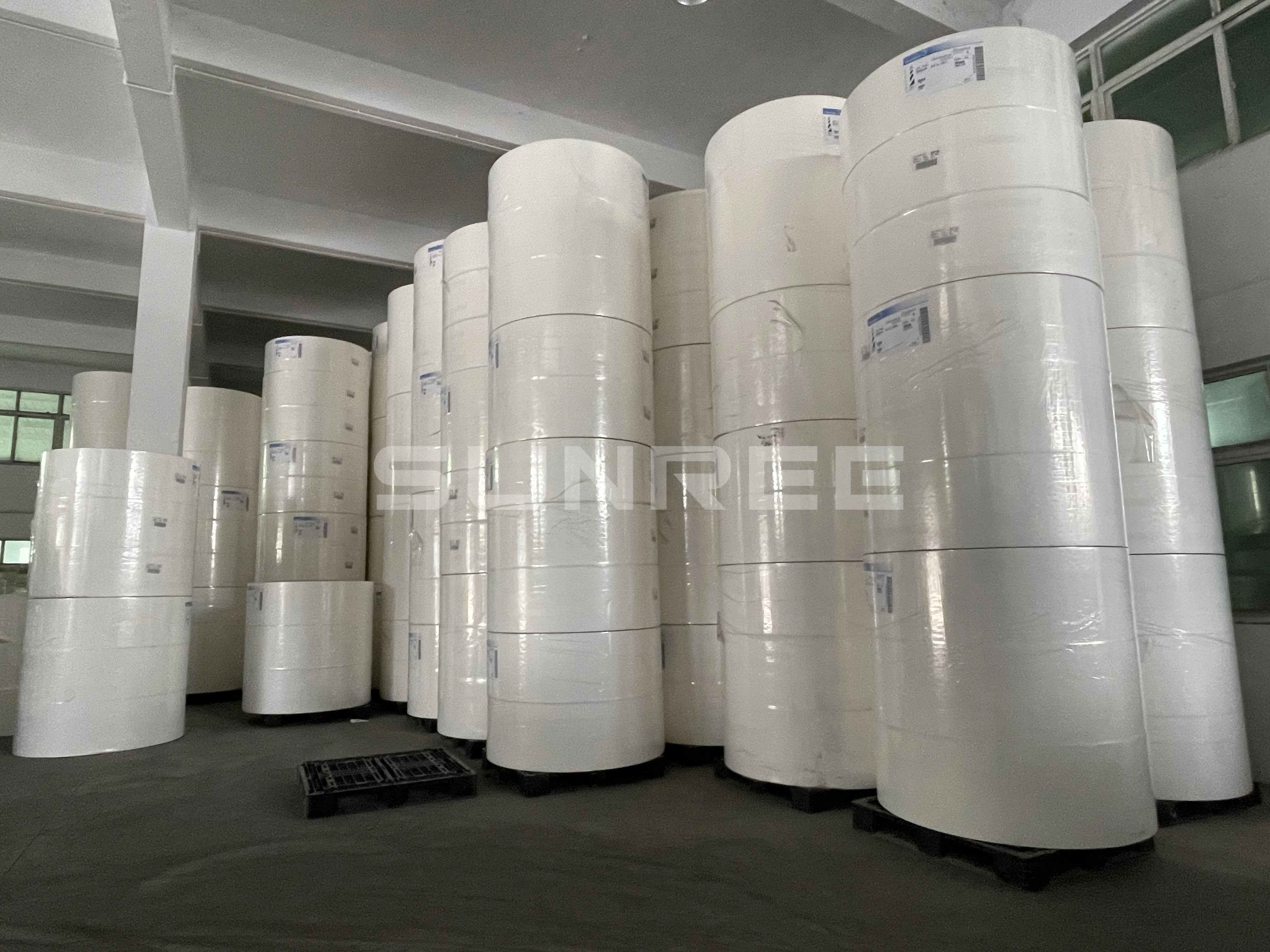 High Quality American Brand Treated Gp Virgin Cellulose Fluff Woodpulp Roll For Sanitary Pad Adult Care Baby Diaper Raw Material