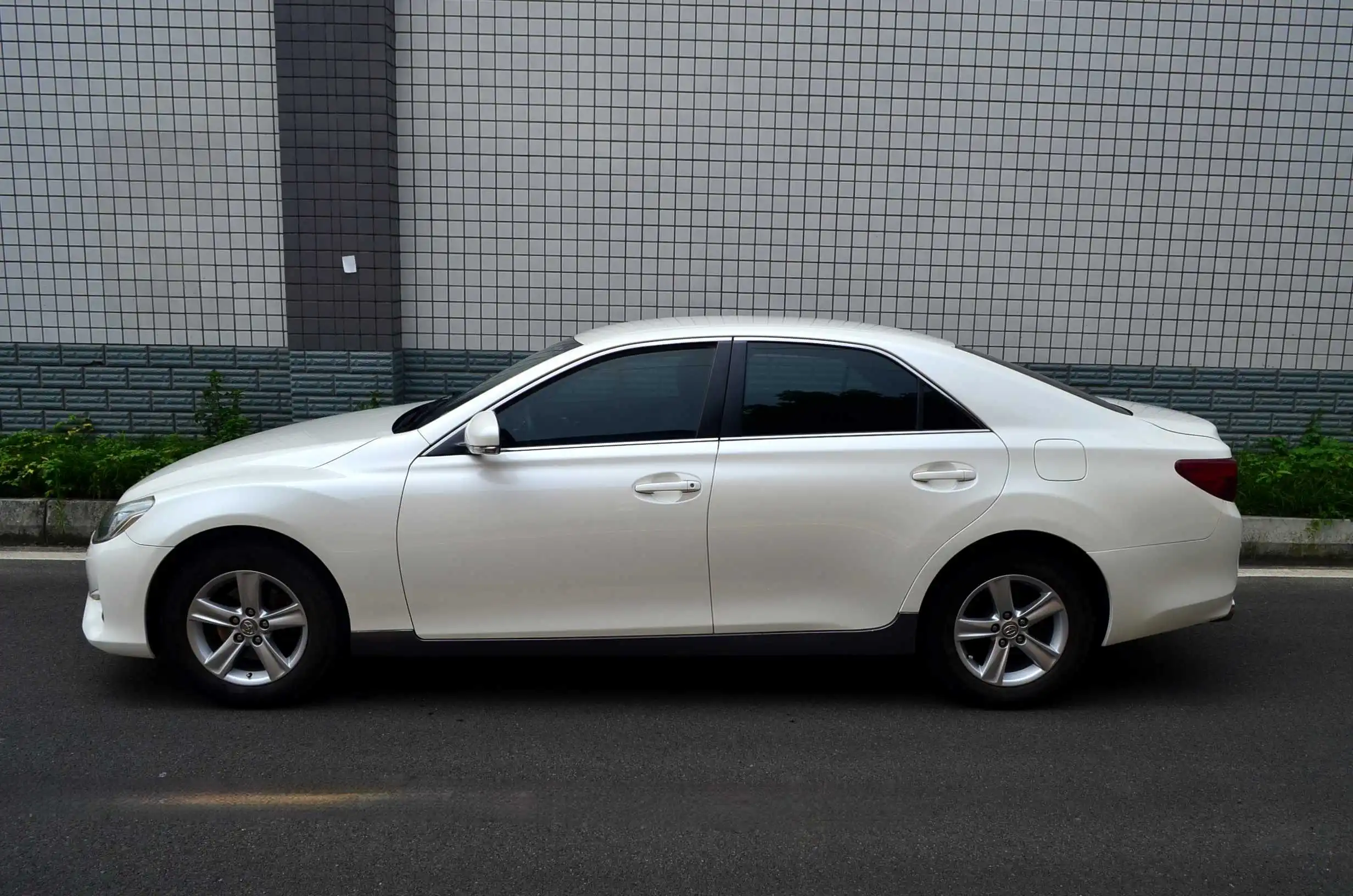 Used Toyota Reiz sedan, Sep-2015, 47845.49miles,petrol 2.5V6 193 Hp 236 Nm 6-speed AMT RWD 215/60 R16 2013 2.5S Jingrui Edition
