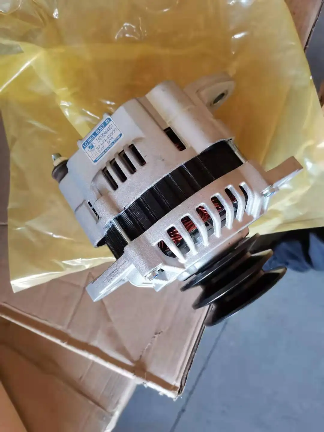 OEM 37300-45500 For Hyundai HD72 GENERATOR ASSY