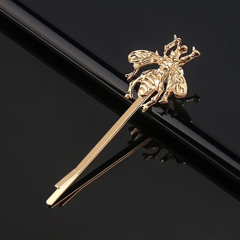 Simple Women Hair Accessories 2022 Fashion Metal Hair Clip Cute Bee Leaf Pattern Hair Clip For Girls
