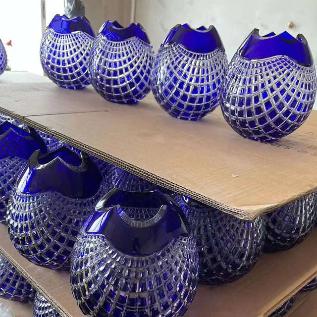 Manufacturer Lead-Free Tall Crystal Glass Vase Custom Logo Contemporary Design centerpiece Vase for Decoration