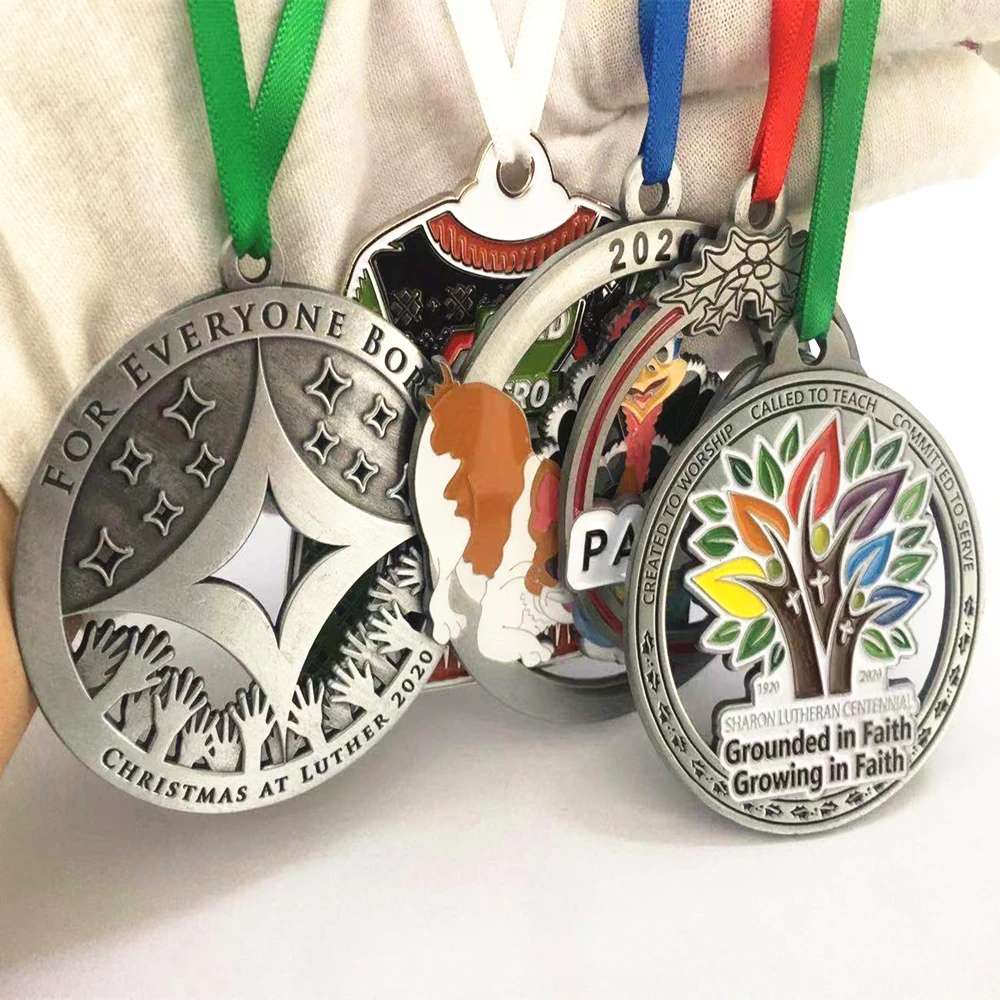 2020 newest design wholesale or custom  laser cut and enamel  metal Christmas tree  ornaments