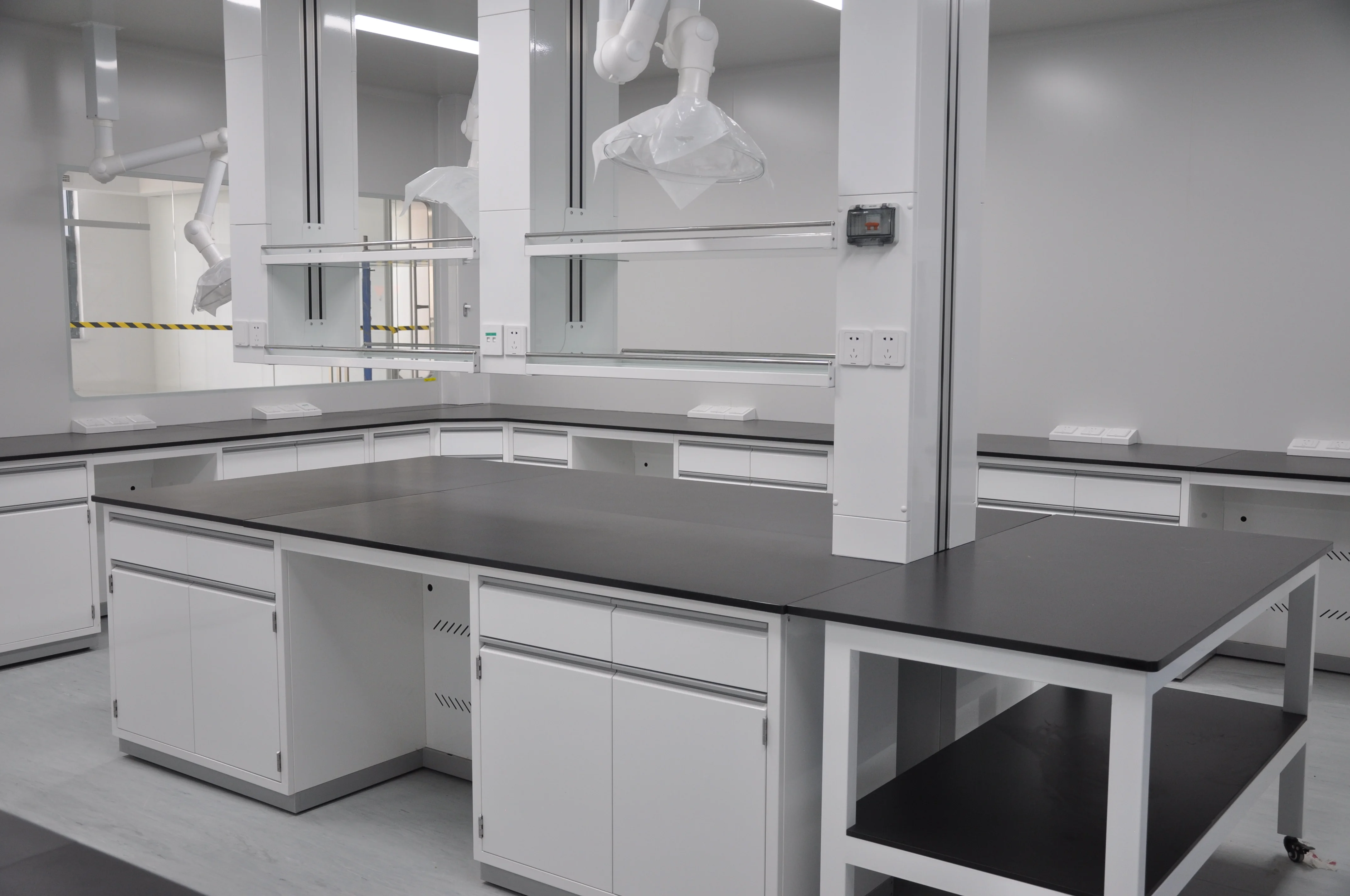 Premium  Approved Lab Furniture  Work Bench Lab Table With Sink