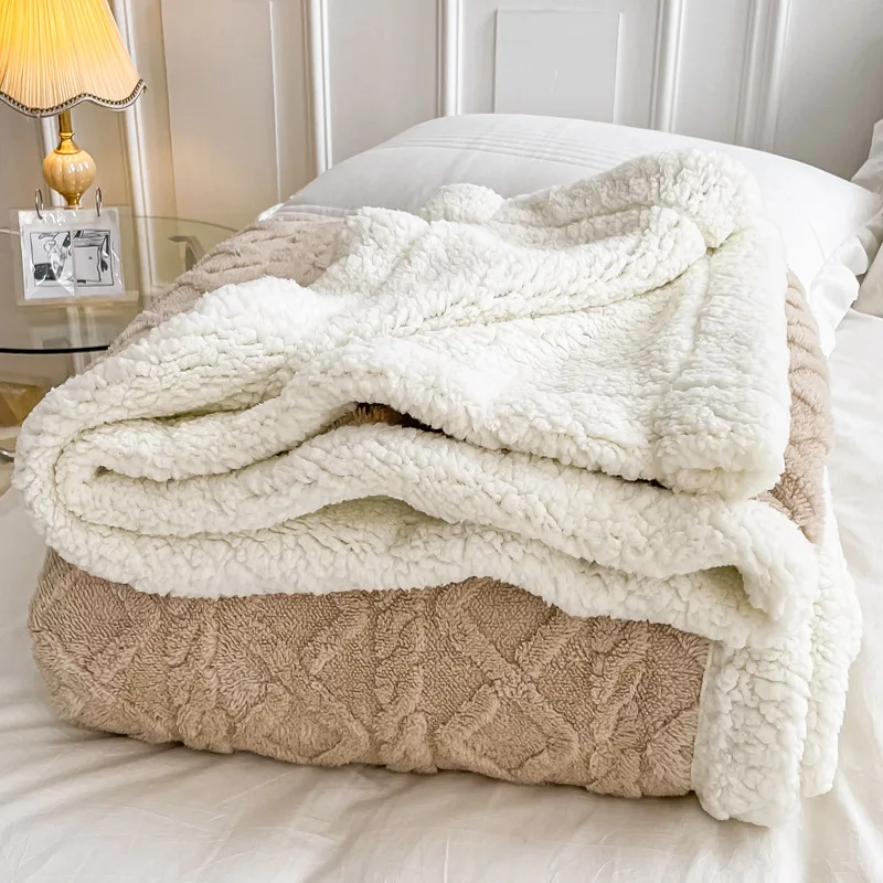 Winter Blankets Solid Color Plus Size Striped Pattern Mink Fleece Plush Throw Fluffy Blankets For Winter