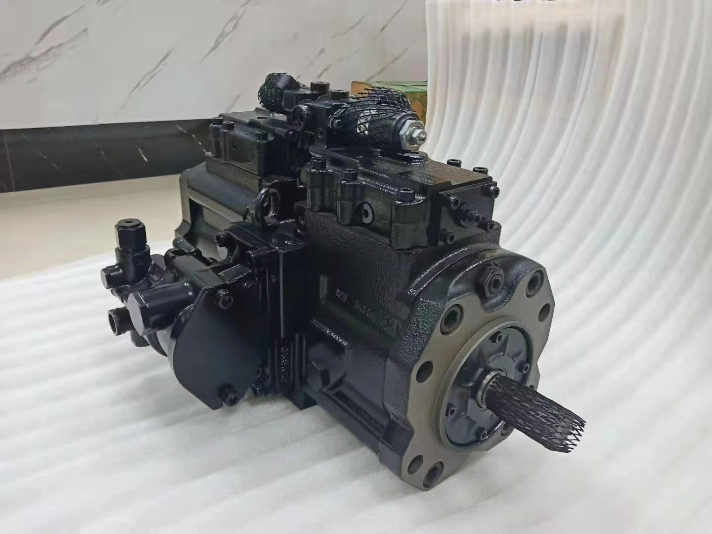 SE210LC экскаваторный гидравлический насос SE210LC-2 SE210LC-3 главного насоса 1042-02191 гидравлические детали для крепления экскаватора и