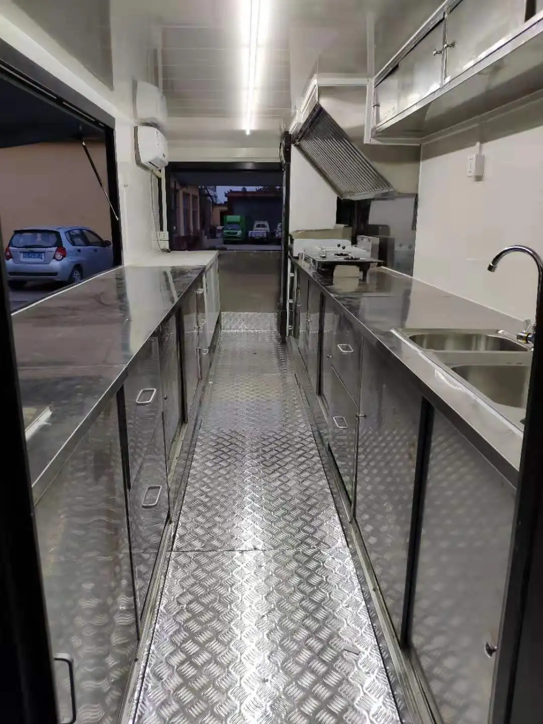 Party bus Custom food truck mobile food trailer bakery truck Street Mobile Coffee On Sale Outdoor Food Cart Truck