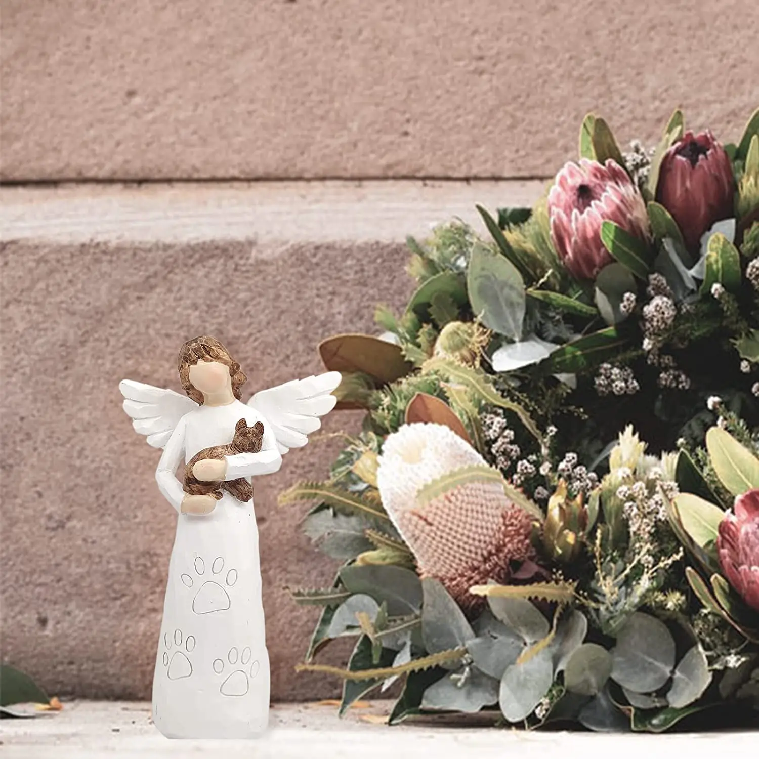 Custom Polyresin Pet Memorial Angel Hold Dog Statue