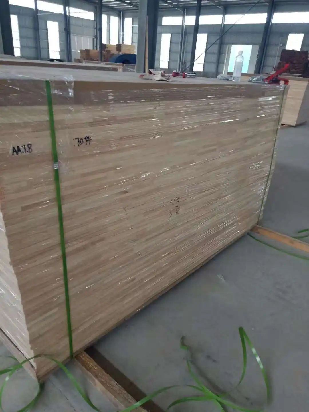 Eco Friendly Rubber Finger Board Customized Rubber Board Natural Solid Rubber Board for Sale