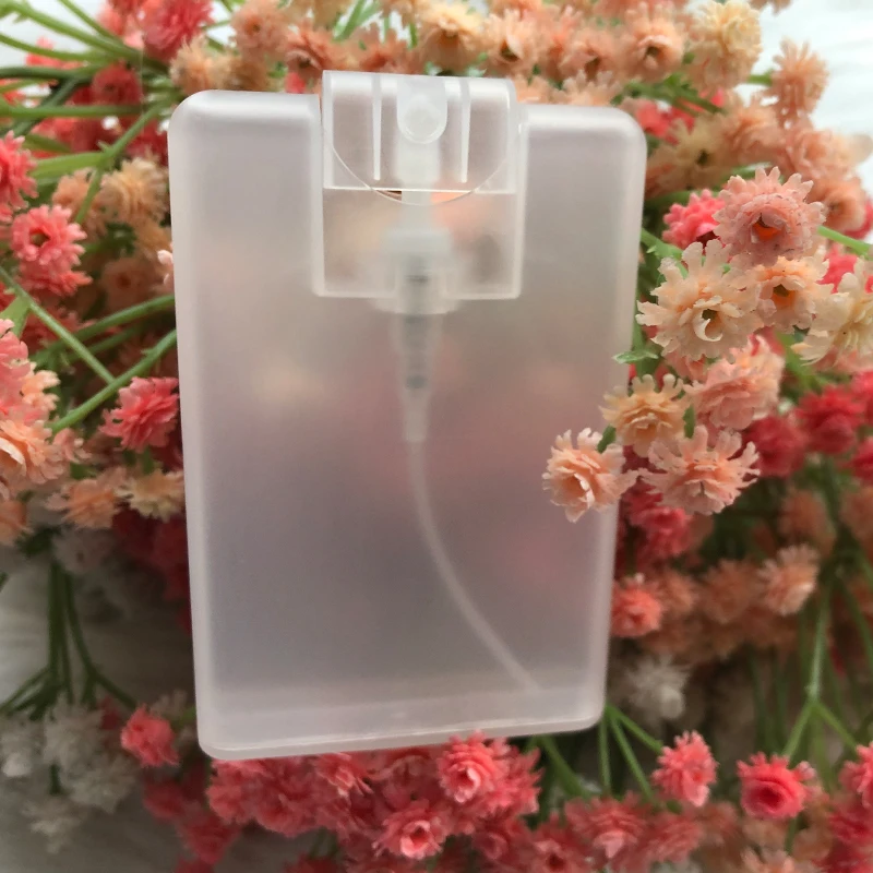 Wholesale manufacturer in stock frosted cosmetic  spray bottle,20ml refillable perfume clear spray bottles trigger