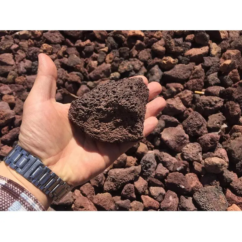 electric barbecue grill with lava rock