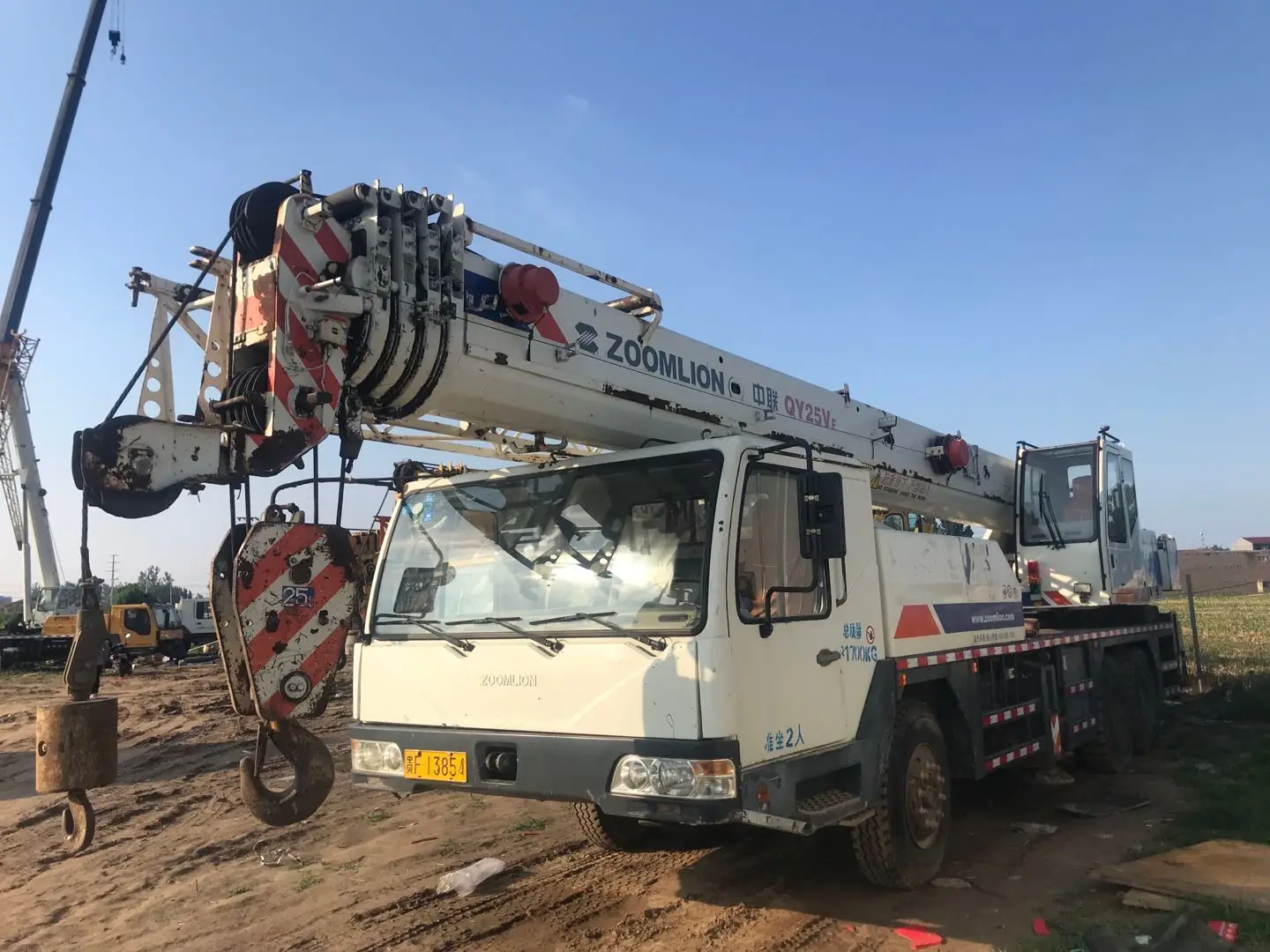 Zoomlion crane qy25v used machine 25ton zoomlion truck crane